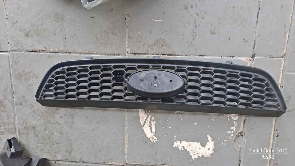 Front grill Ford Ikon 2015 - Private Seller Front grill Ford Ikon 2015 - Private Seller