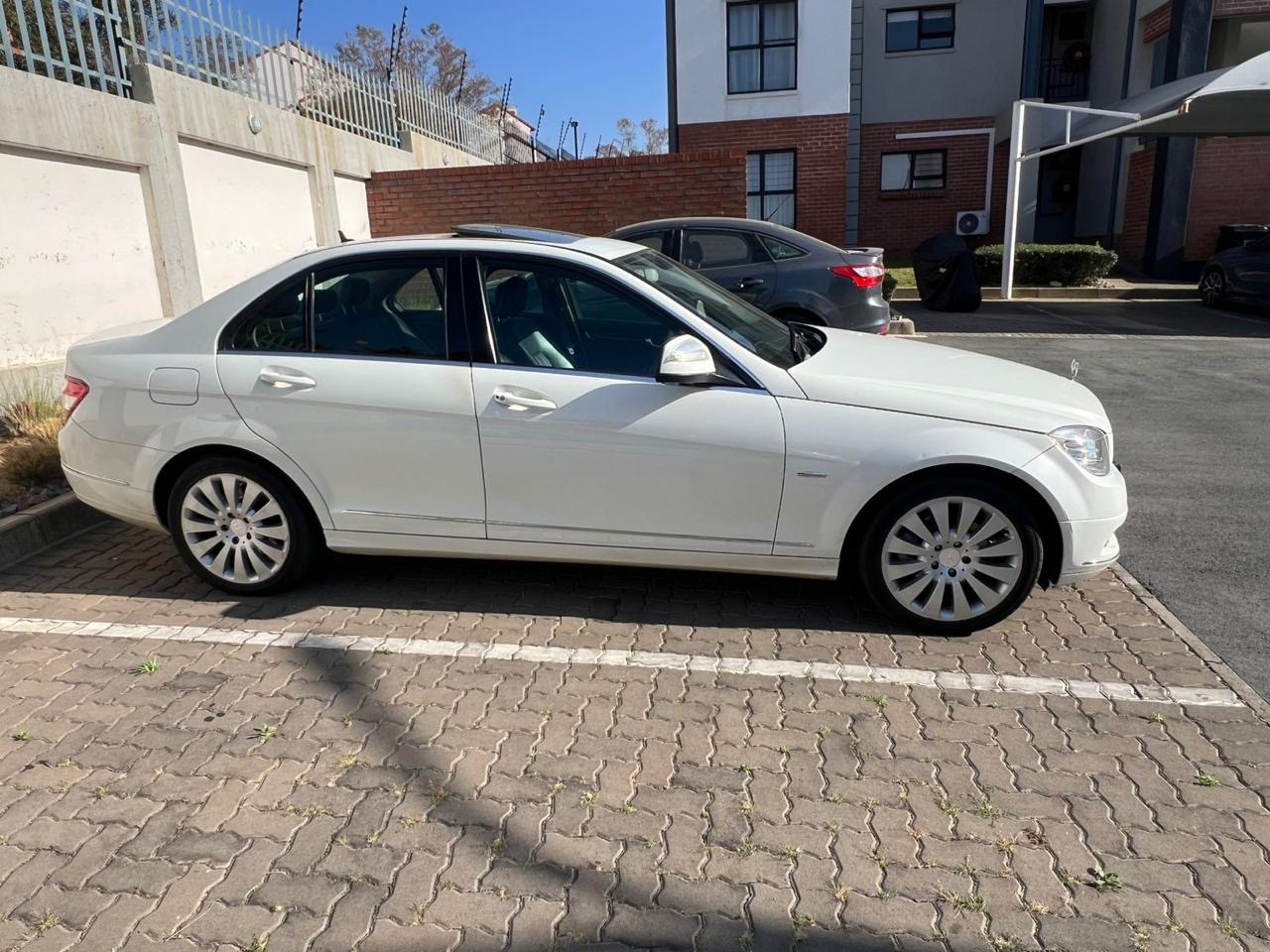 Used 2007 Mercedes-Benz C-Class C200 Elegance - Private Seller Used 2007 Mercedes-Benz C-Class C200 Elegance - Private Seller