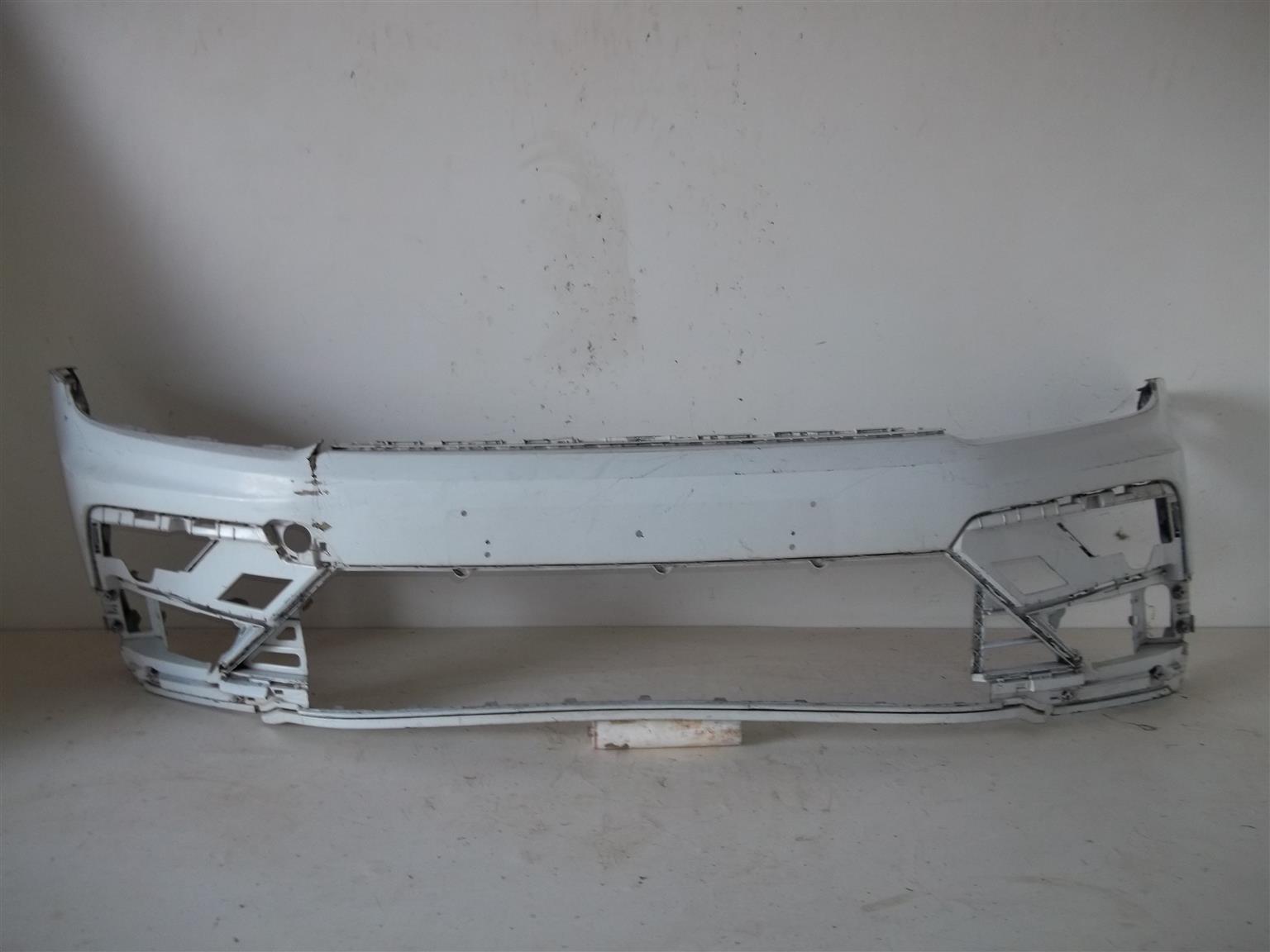 VW Tiguan R-Line '18-'21 front bumper - Private Seller VW Tiguan R-Line '18-'21 front bumper - Private Seller