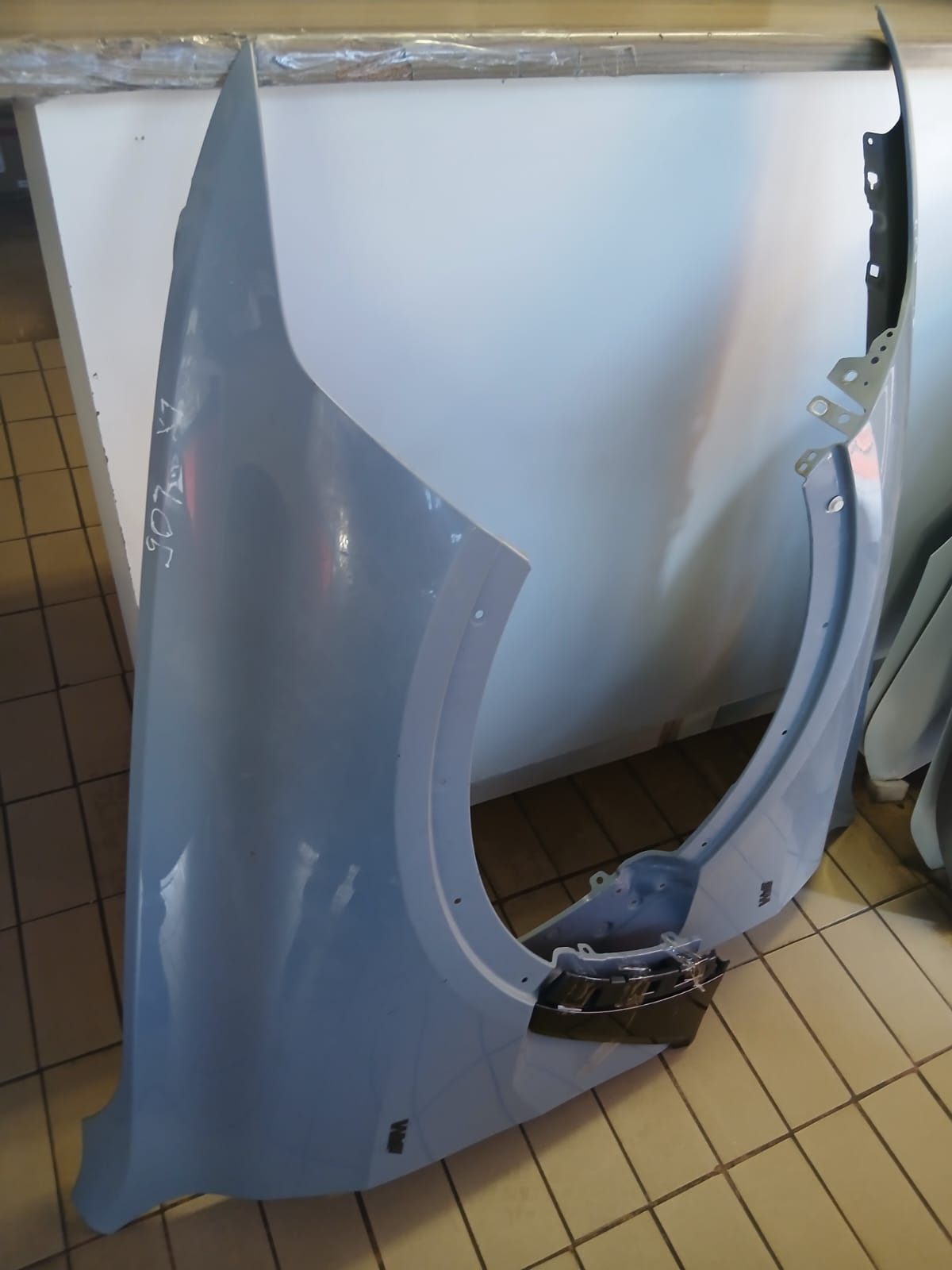 G07/X7 BMW LEFT AND RIGHT FENDER FOR SALE - Private Seller G07/X7 BMW LEFT AND RIGHT FENDER FOR SALE - Private Seller
