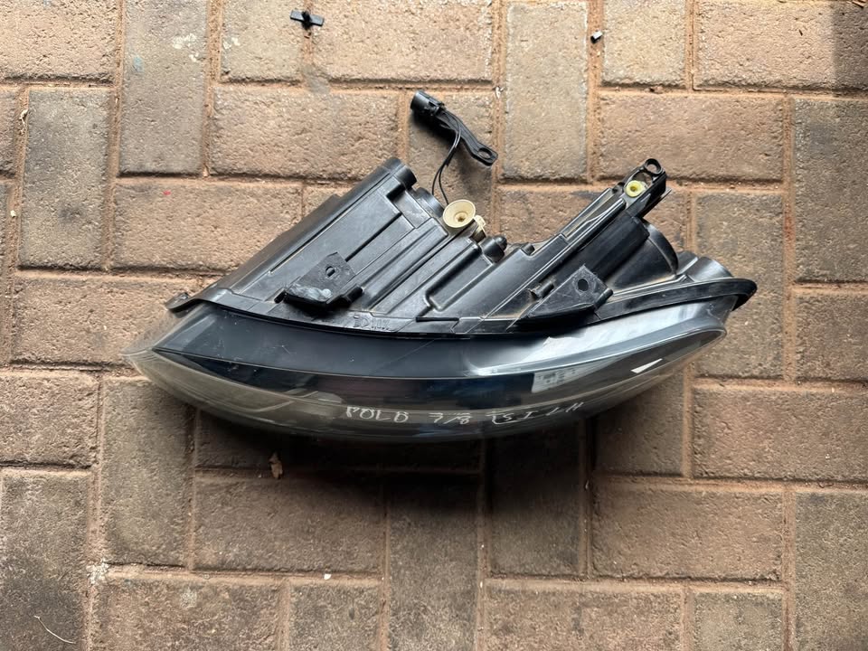 VW Polo TSI Headlight - Private Seller VW Polo TSI Headlight - Private Seller