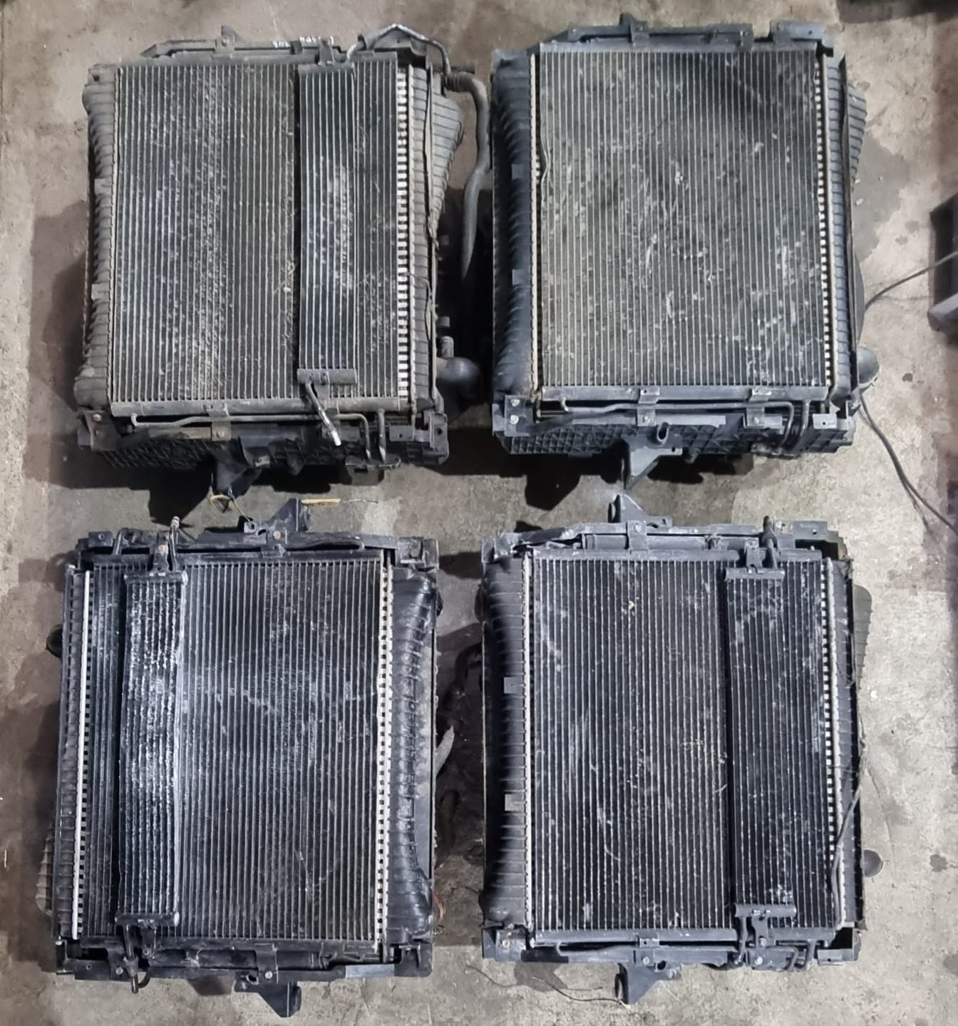 2010 Land Rover Discovery 4 3,0l TDV6 Radiator Packs for sale 2010 Land Rover Discovery 4 3,0l TDV6 Radiator Packs for sale