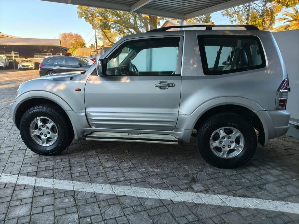 2003 Mitsubishi Pajero 3.2 DI-D