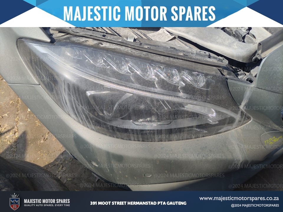 Mercedes benz C180 w205 Headlight for Sale - Private Seller Mercedes benz C180 w205 Headlight for Sale - Private Seller