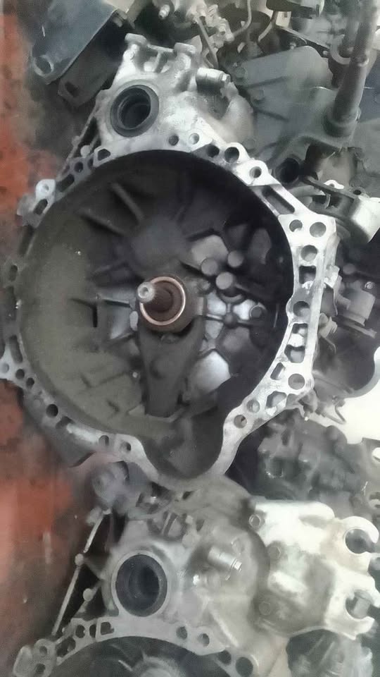 TOYOTA 1ZZ MANUAL GEARBOX FOR SALE - Private Seller TOYOTA 1ZZ MANUAL GEARBOX FOR SALE - Private Seller