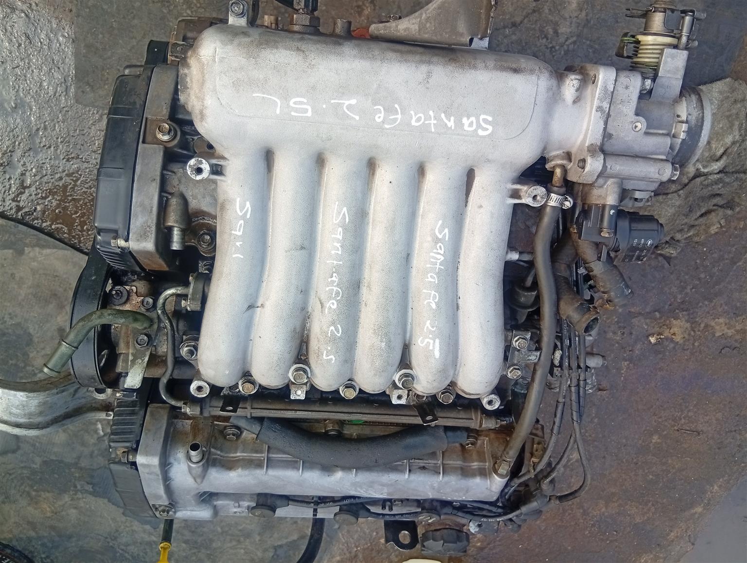 Hyundai santafe 2.5 V6 complete engine for sale - Private Seller