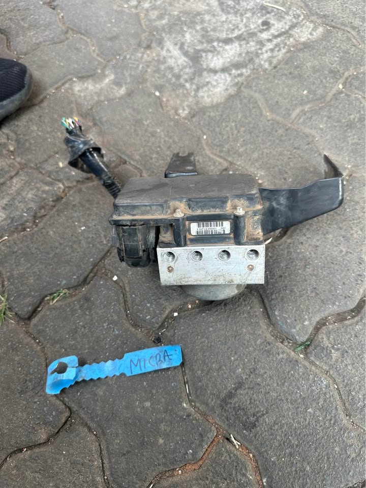 Renault sandero,Micra, kwid abs pump - Private Seller Renault sandero,Micra, kwid abs pump - Private Seller