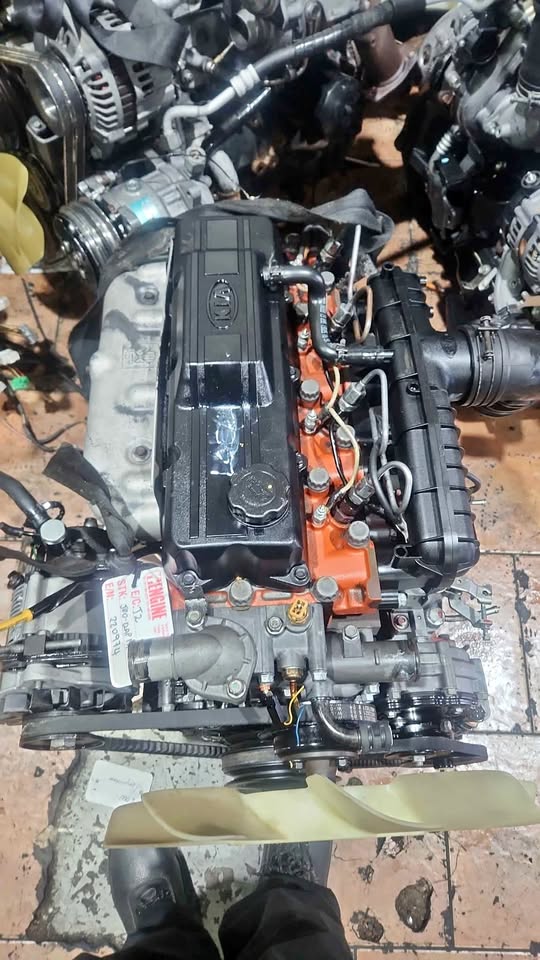 KIA 2.7 ENGINE FOR SALE - Private Seller KIA 2.7 ENGINE FOR SALE - Private Seller