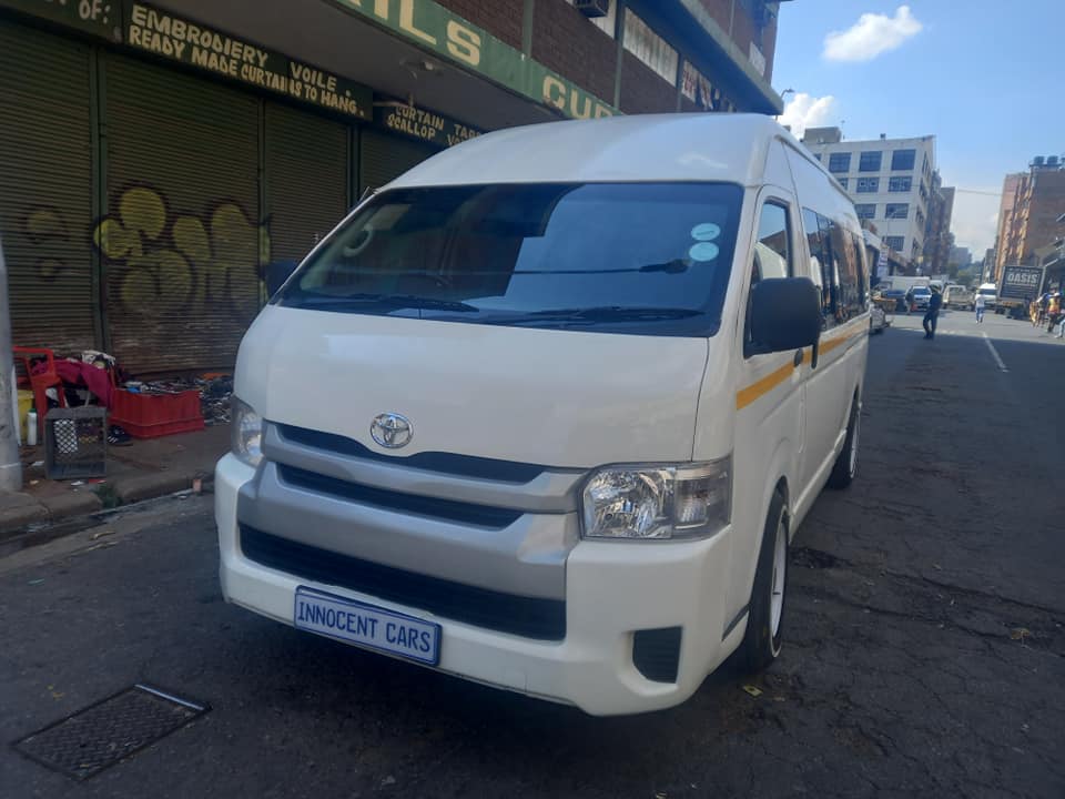 2020 TOYOTA QUANTUM 2.5 DIESEL, 16 SEATER BUS, MANUAL, WHITE COLOUR