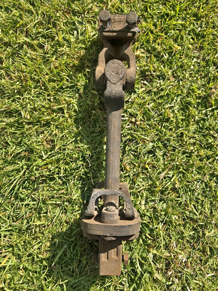 FORD GRANADA MK 1/2 STEERING KNUCLE - Private Seller FORD GRANADA MK 1/2 STEERING KNUCLE - Private Seller