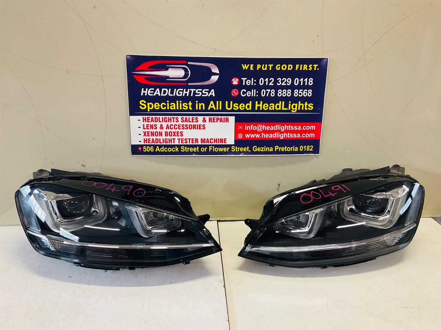 VW Golf 7 TSI left and right side xenon headlights (2017) - Private Seller VW Golf 7 TSI left and right side xenon headlights (2017) - Private Seller