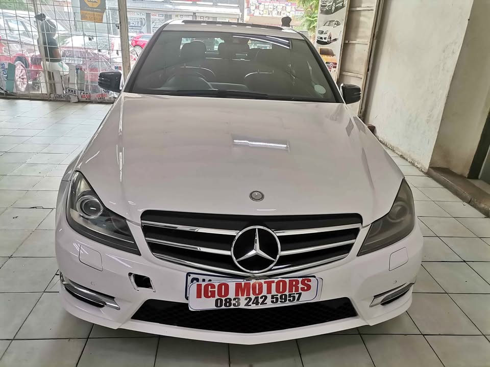 Used Mercedes-Benz C-Class C200 - Private Seller Used Mercedes-Benz C-Class C200 - Private Seller