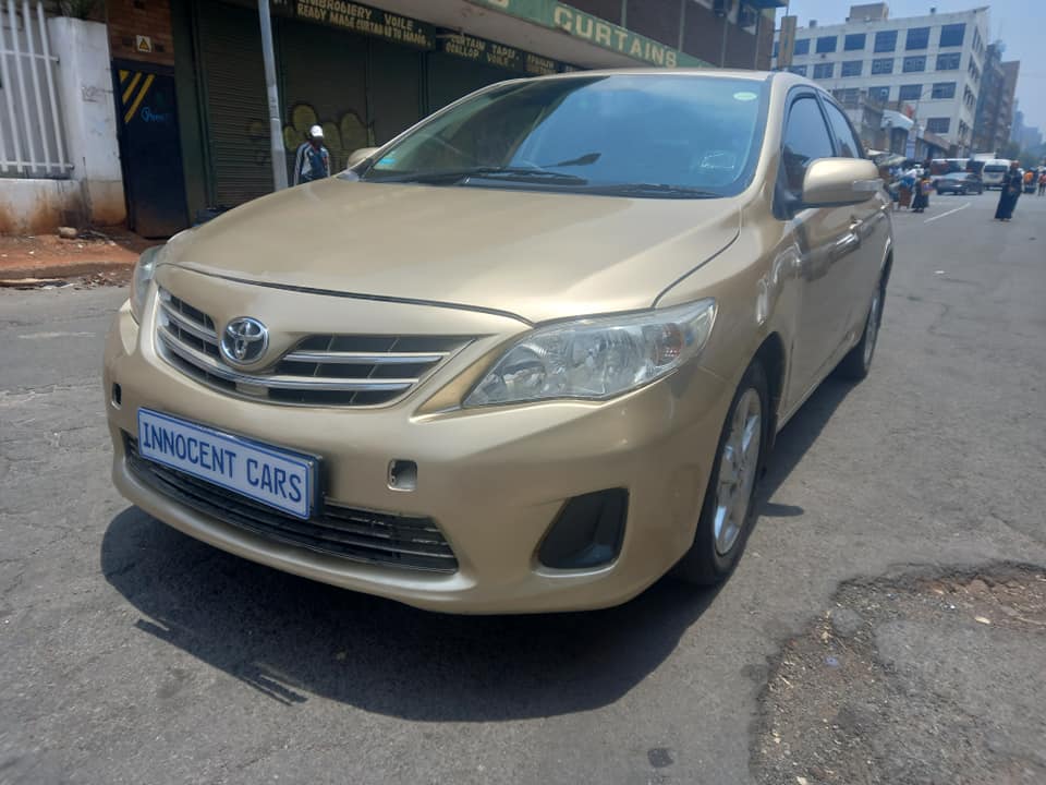 2013 TOYOTA COROLLA PROFESSIONAL 1.3 PETROL, MANUAL, GOLD COLOUR,