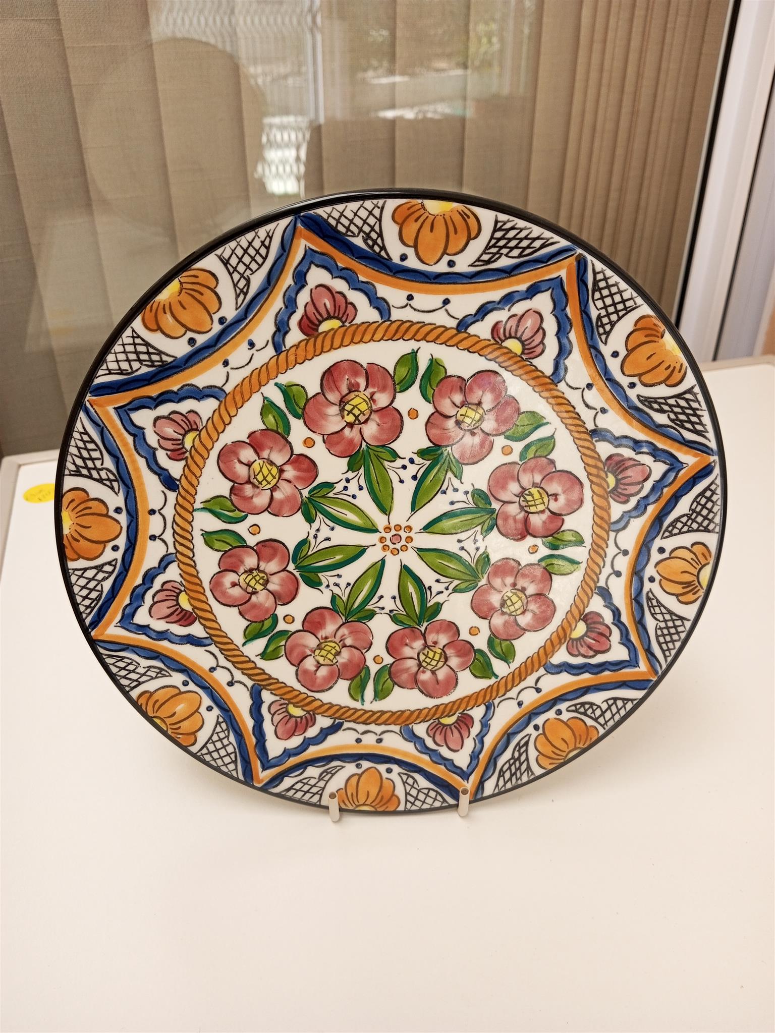 Vintage Ceramar Spain Hand Painted Floral Design Wall Hanging Plate 10.5" Vintage Ceramar Spain Hand Painted Floral Design Wall Hanging Plate 10.5"