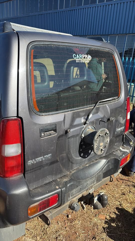 2013 Suzuki jimny stripping for spares - Private Seller