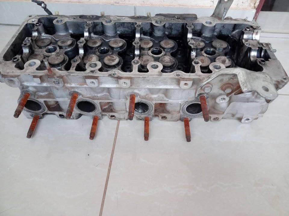 Toyota Hilux 1KD 3.0D4D Cylinder Head - Private Seller
