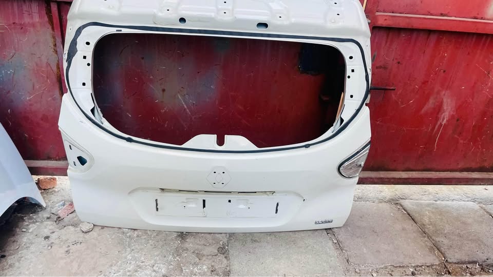 Renault Captur tailgate - Private Seller Renault Captur tailgate - Private Seller