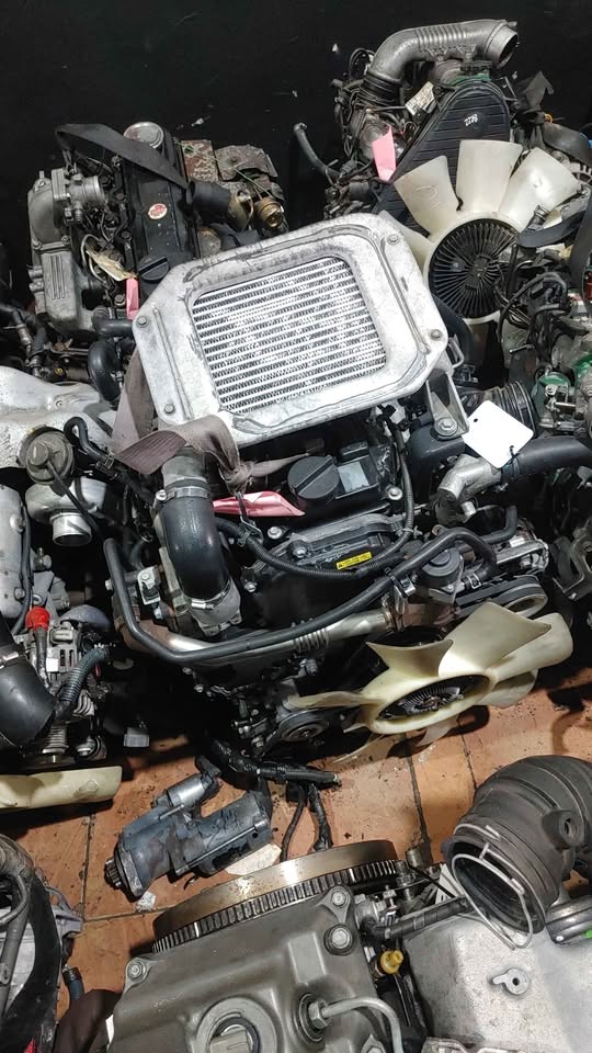 NISSAN NP300 HARD BODY YD25 2.5 DIESEL ENGINE FOR SALE - Private Seller NISSAN NP300 HARD BODY YD25 2.5 DIESEL ENGINE FOR SALE - Private Seller