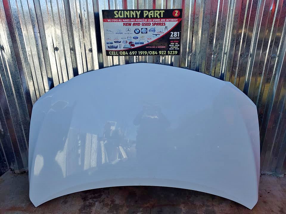Toyota Corolla Bonnet - Private Seller Toyota Corolla Bonnet - Private Seller