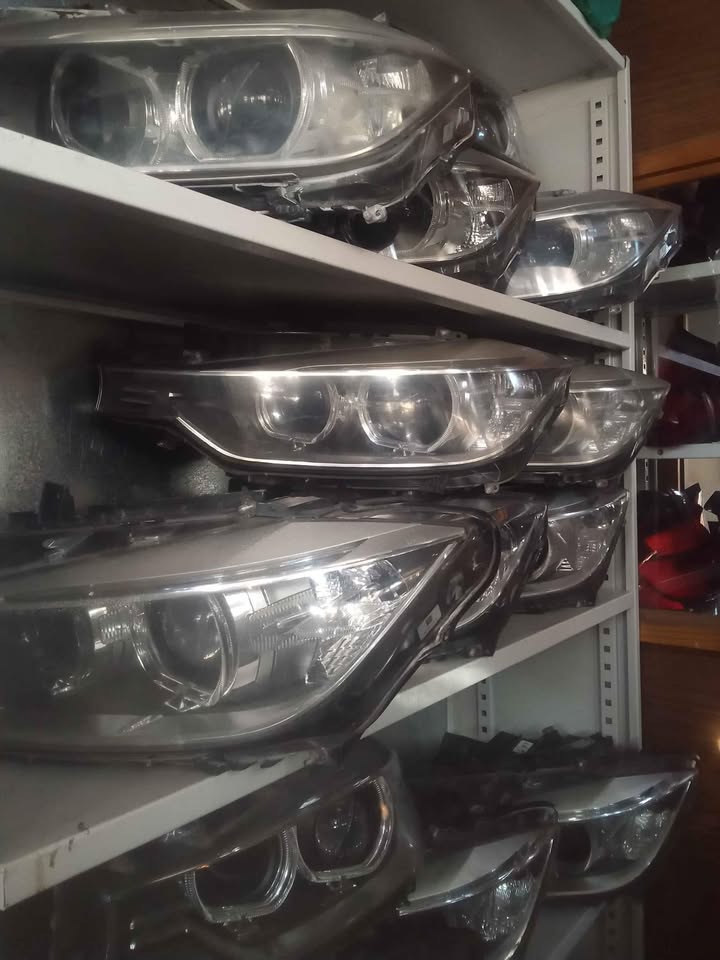 All BMW headlights and tailgates