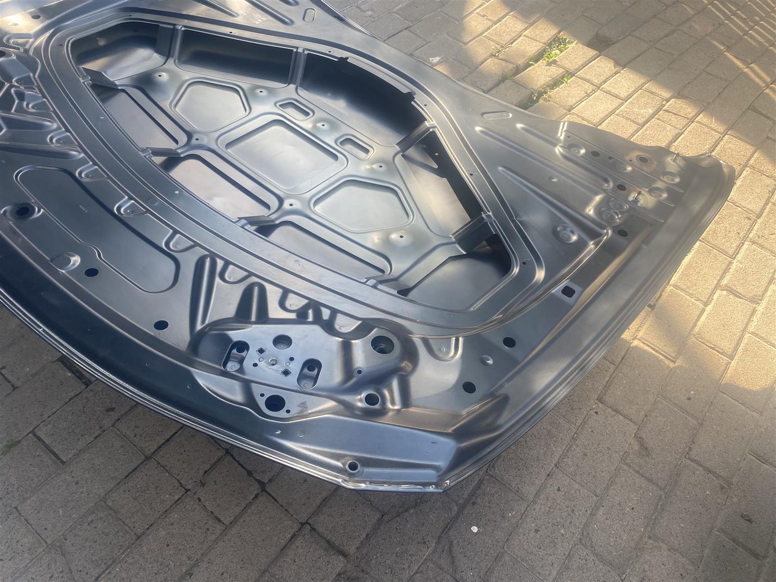 2017 BMW F30 BONNET FOR SALE. IN PRISTINE CONDITION