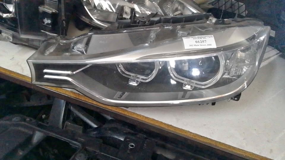 BMW 3series F30 headlight - Private Seller BMW 3series F30 headlight - Private Seller