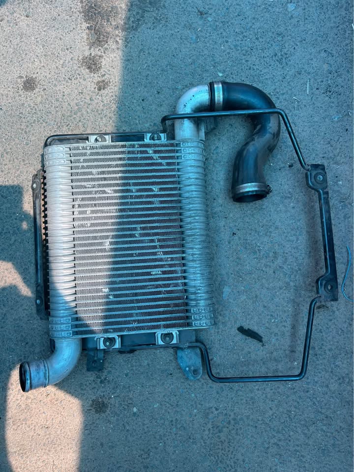 Mahindra Xuv500 2.2 W8 Intercooler For Sale Call or whatsapp - Private Seller