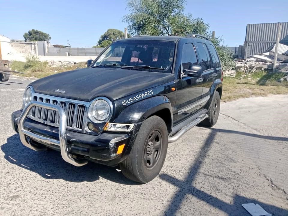 2006 JEEP CHEROKEE 2.8 KJ CRD MANUAL STRIPPING FOR PARTS - Private Seller 2006 JEEP CHEROKEE 2.8 KJ CRD MANUAL STRIPPING FOR PARTS - Private Seller