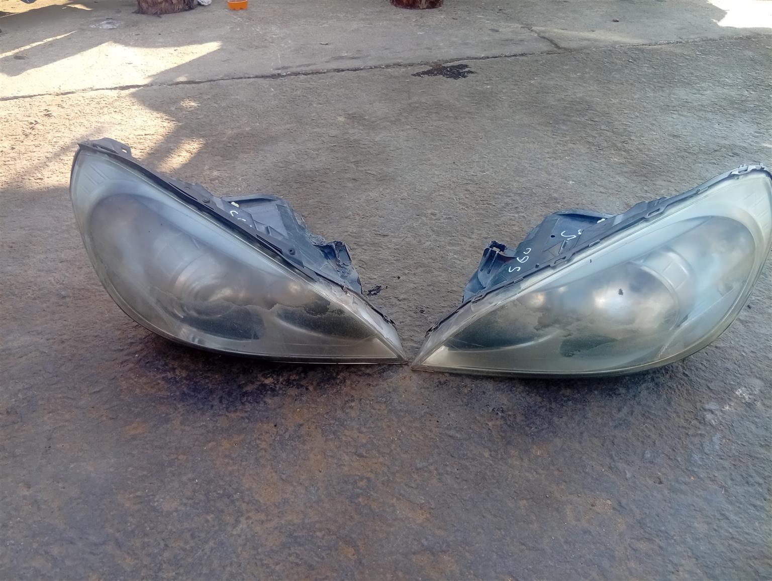 2011-2015 Volvo S60 xenon headlights - Private Seller 2011-2015 Volvo S60 xenon headlights - Private Seller