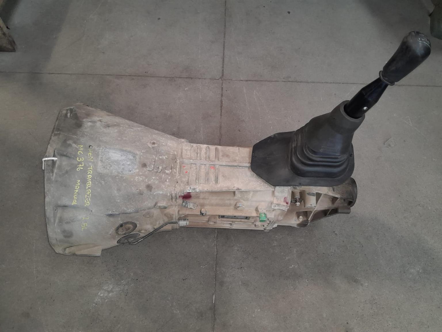 CHEVROLET TRAILBLAZER 2.5L 2X4 MANUAL GEARBOX FOR SALE - Private Seller CHEVROLET TRAILBLAZER 2.5L 2X4 MANUAL GEARBOX FOR SALE - Private Seller