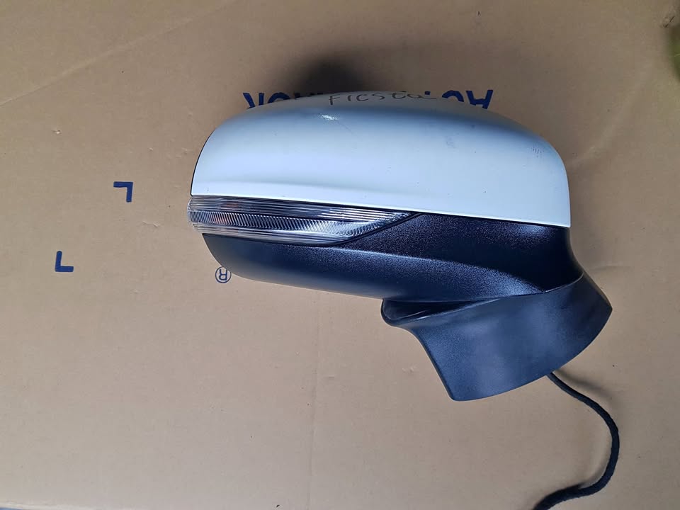 Side Mirror Ford Fiesta 2020!! - Private Seller Side Mirror Ford Fiesta 2020!! - Private Seller