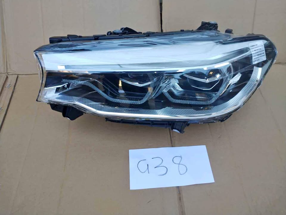 BMW 5-series G38 headlight - Private Seller