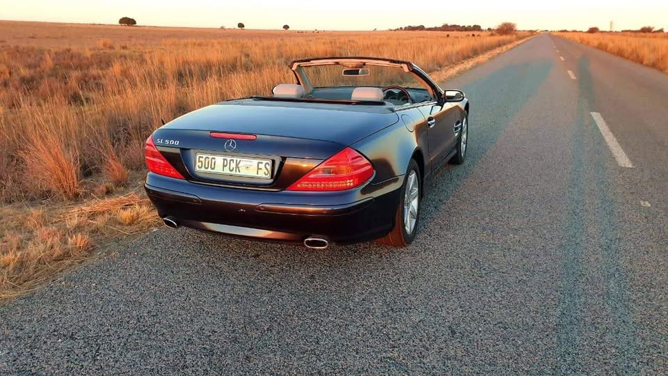 2005 SL 500 With full service history Lovely SL500