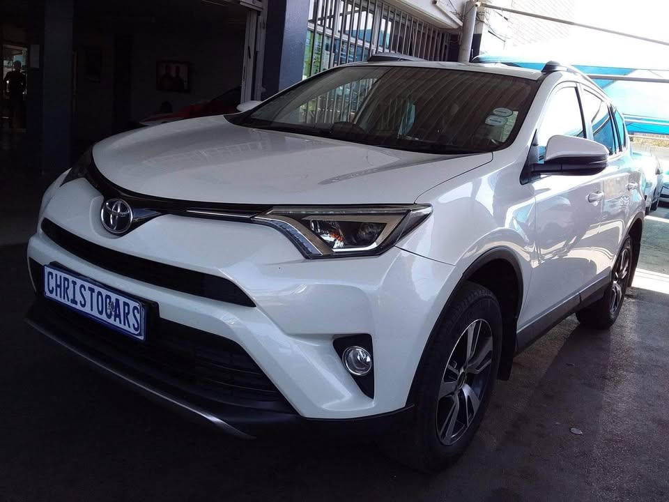 2017 Toyota Rav-4 hatchback 2017