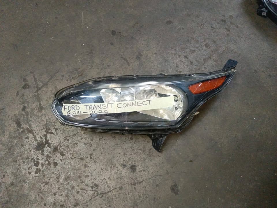 Ford Transit Connet 2014-2020 Headlight - Private Seller Ford Transit Connet 2014-2020 Headlight - Private Seller