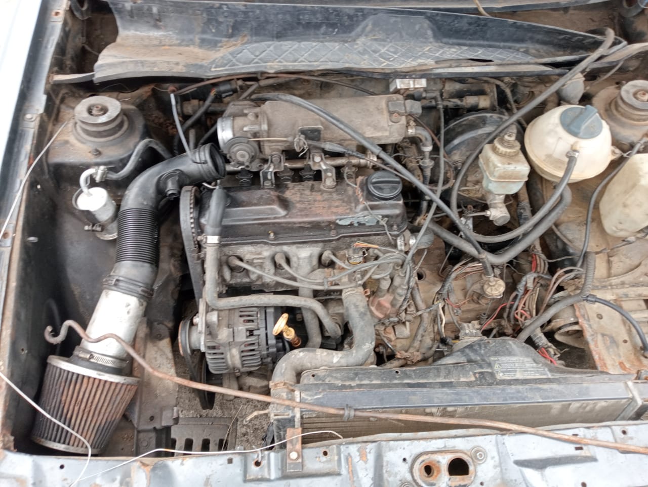 2005 VW Golf 1 1.4i - Stripping for Spares.