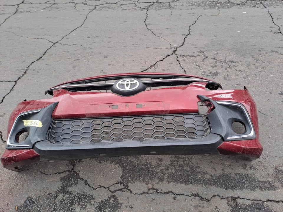 Toyota Starlet Front Bumper complete - Private Seller Toyota Starlet Front Bumper complete - Private Seller