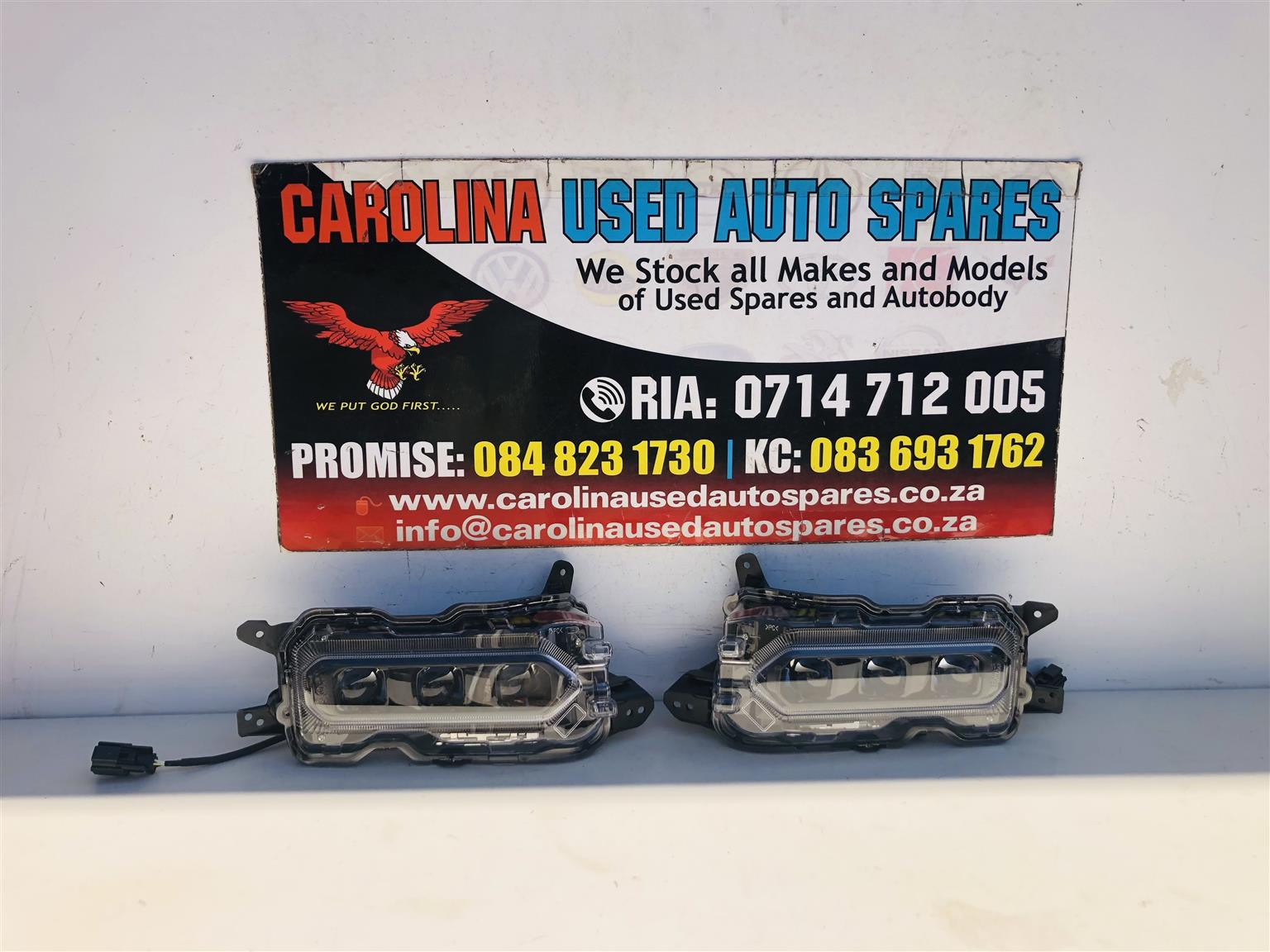 Ford Ranger T9 wildtrek left and right daylight running light (2024) - Private Seller Ford Ranger T9 wildtrek left and right daylight running light (2024) - Private Seller