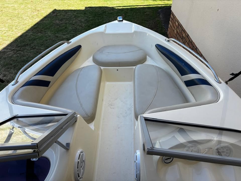 Brilliant Condition Viking Velocity 17ft Family Bow Rider with 115Hp Mariner motor - Private Seller