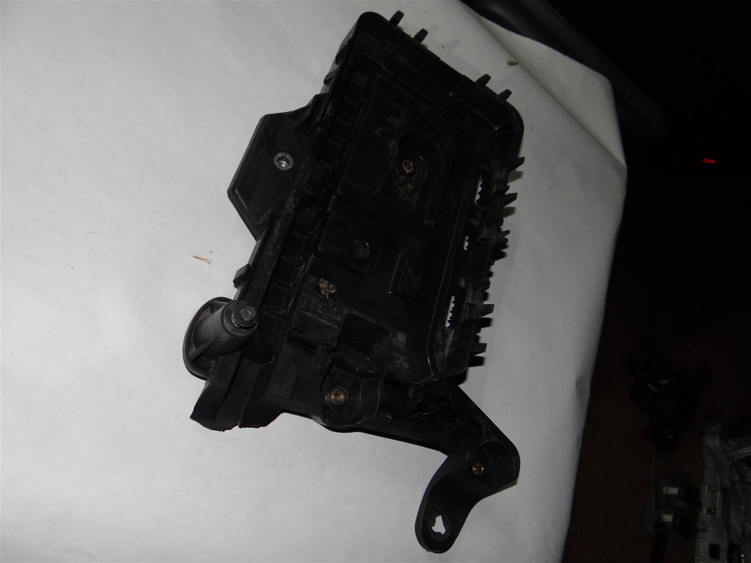 VW Scirocco battery holder