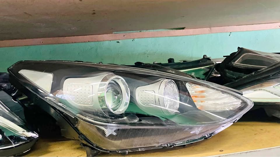 KIA Sportage headlight 2016/21 - Private Seller KIA Sportage headlight 2016/21 - Private Seller
