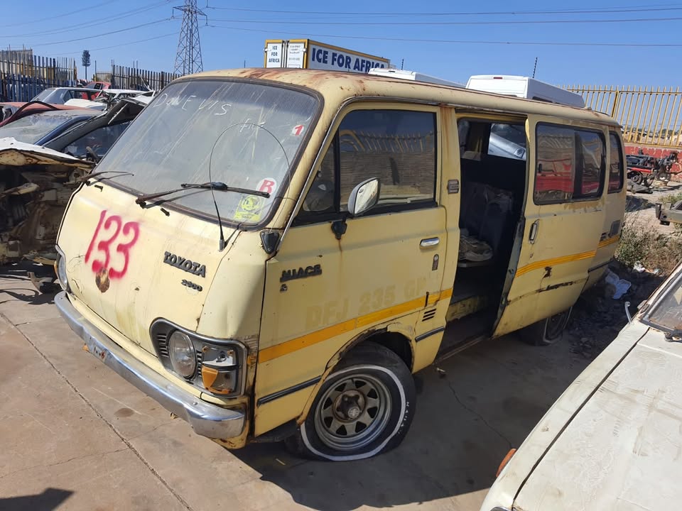 Toyota Hiace STRIPPING FOR SPARES - Private Seller