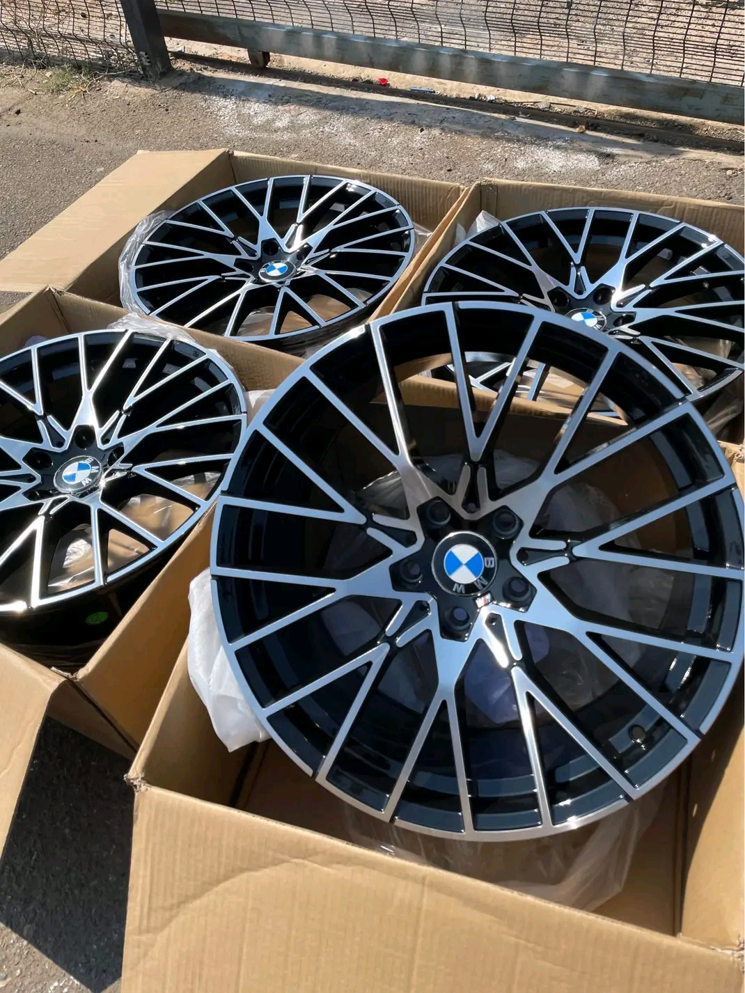 Bmw mags size 19 set brand new pcd 5/120 - Private Seller Bmw mags size 19 set brand new pcd 5/120 - Private Seller