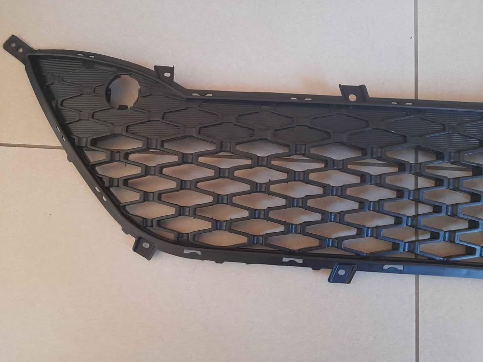 HYUNDAI I10 2012 ONWARDS BRAND NEW LOWER CENTER GRILLES FORSALE
