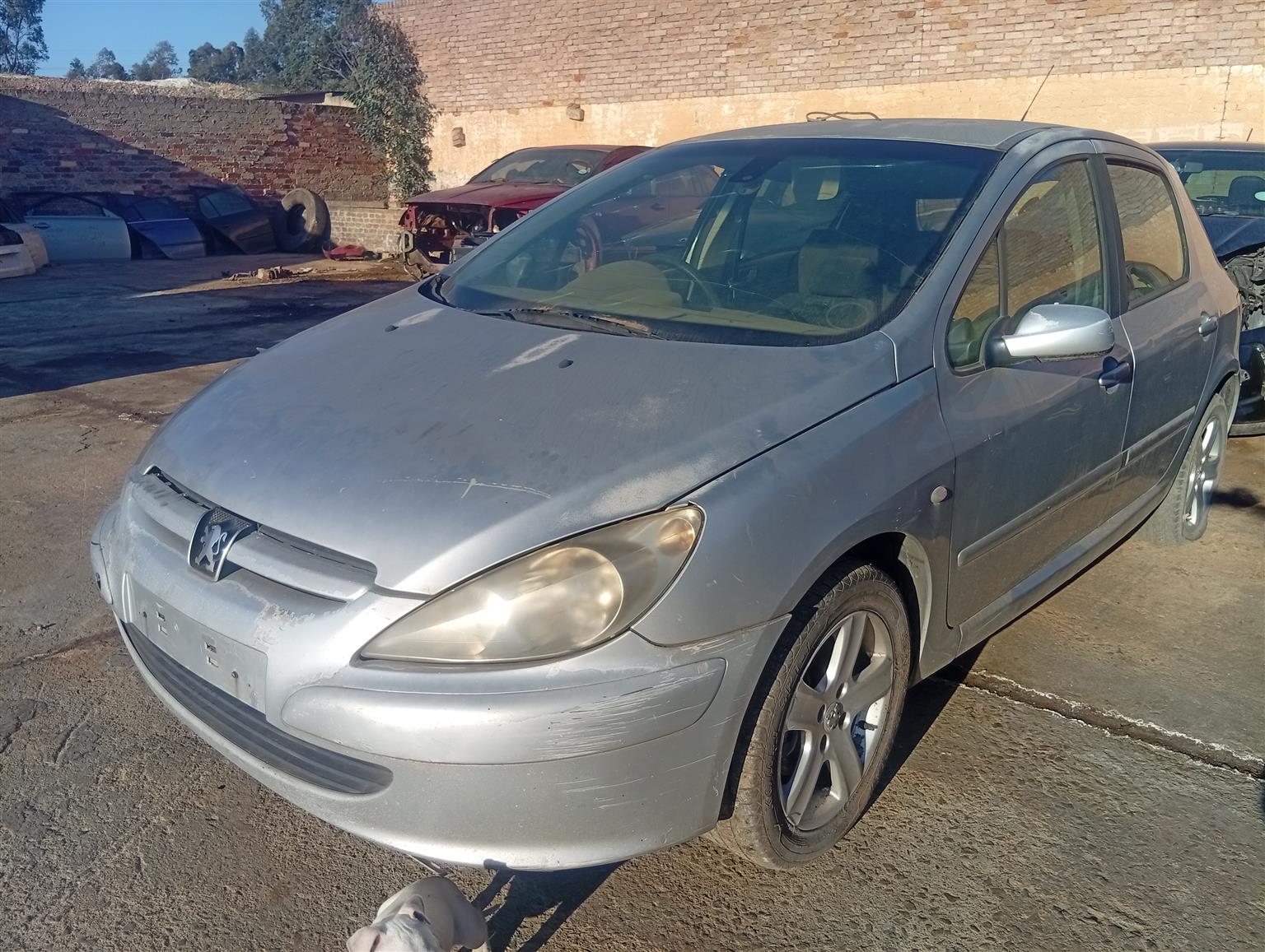Peugeot 307 manual petrol stripping for spares - Private Seller