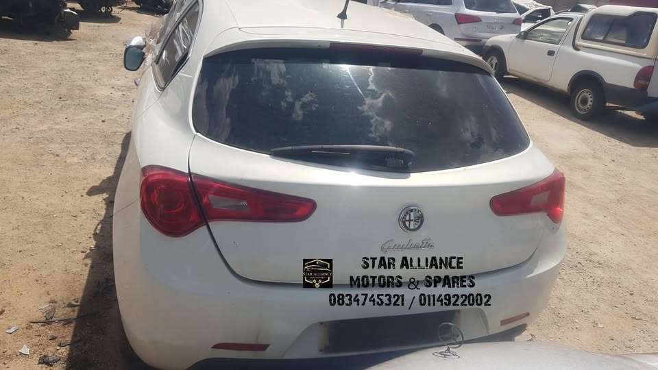 ALFA ROMEO GIULIETTA 1.8T 2014 STRIPPING FOR SPARES - Private Seller