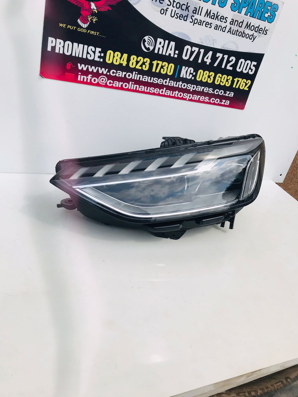 Audi A4 left side xenon headlight - Private Seller Audi A4 left side xenon headlight - Private Seller