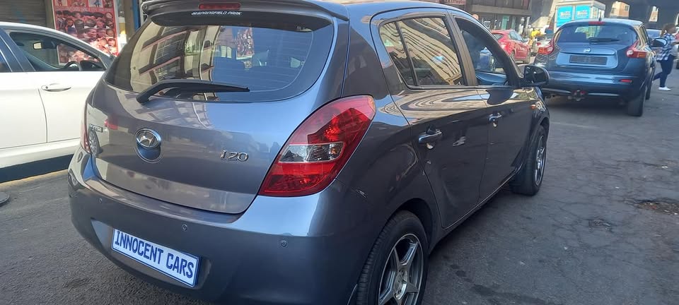 2010 HYUNDAI I20 1.4 MANUAL