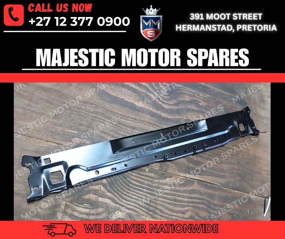 Mercedes-Benz W204 Radiator Upper Bar for Sale – Brand New! - Private Seller Mercedes-Benz W204 Radiator Upper Bar for Sale – Brand New! - Private Seller