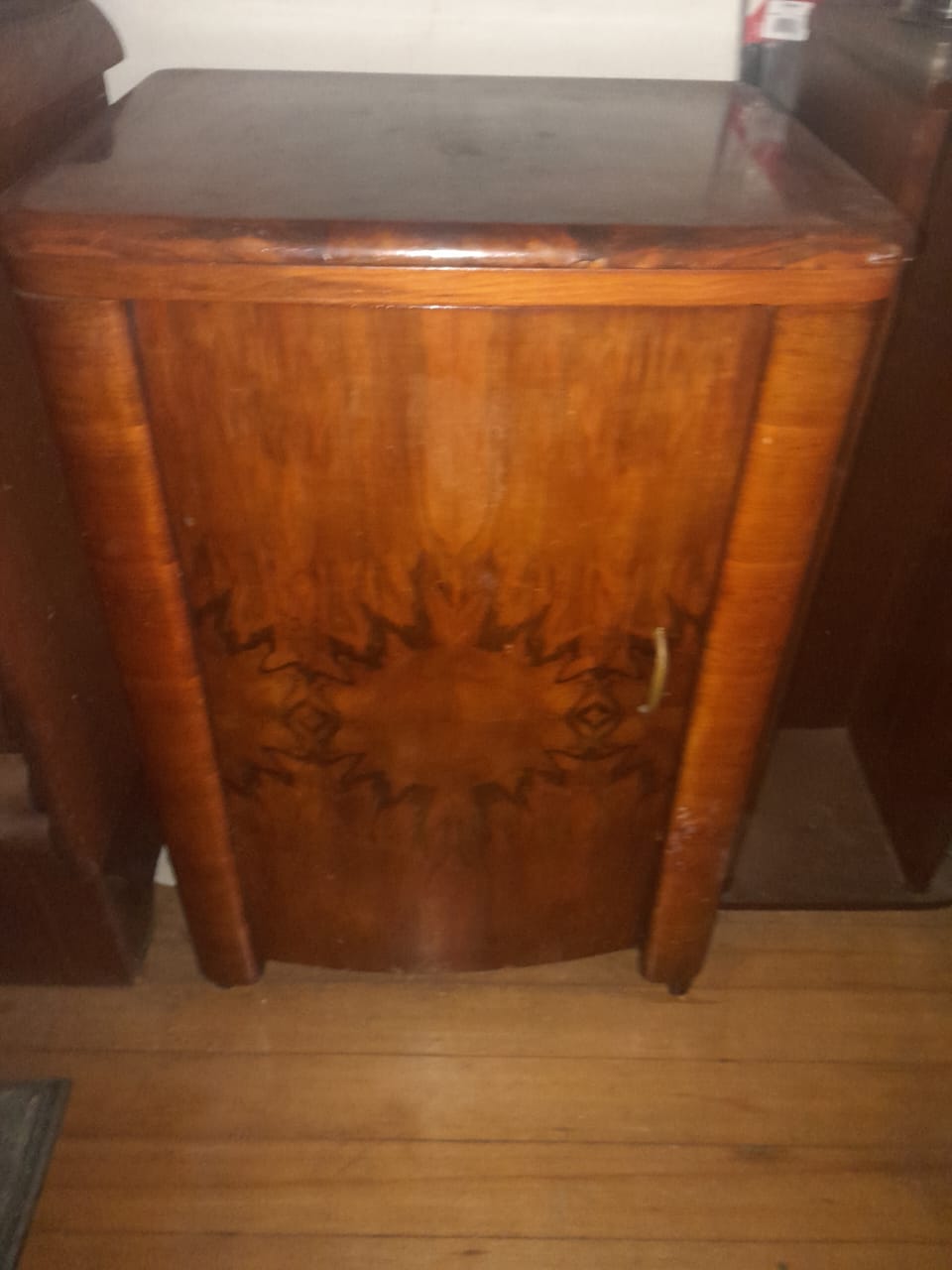 Various vintage antique, vintage, and art deco pieces.
